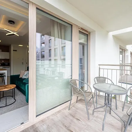 Horyzont - Kapitanski Mostek- Blisko Portu- Mozliwosc Wykupienia Sniadania *