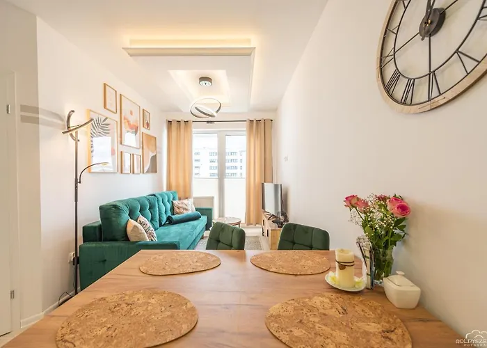 Horyzont - Kapitanski Mostek- Blisko Portu- Mozliwosc Wykupienia Sniadania